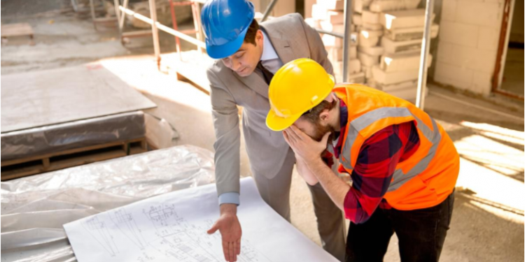 What are the main benefits of a construction firm to integrate CPM scheduling services?
