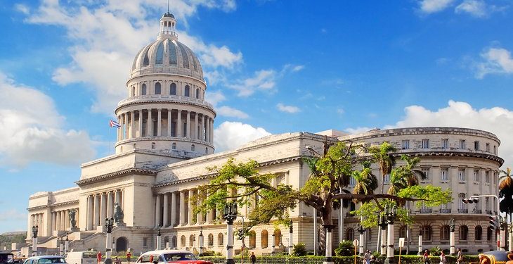 Best Places to See in Havana: Lost in Mysticism and Solitude