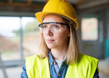 Tips To Buying The Right Construction Glasses For Your Next Big Project