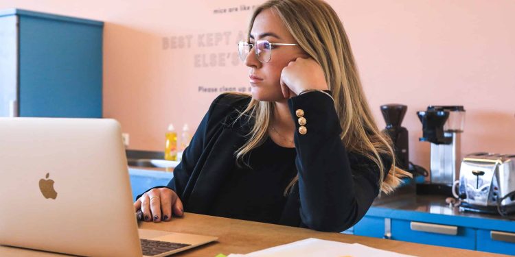 How To Improve Concentration And Sharpen Your Attention At Work