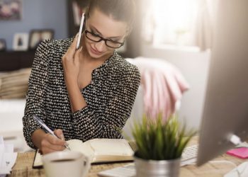 7 Digital Jobs To Make Money While Living an Alternative Lifestyle