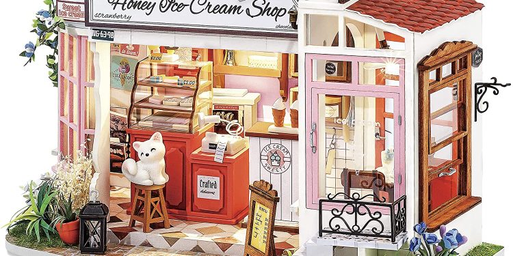 Why To Buy Miniature House Kits And Wooden 3d Puzzle From Robo Time Online?