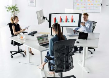 Just how does an Employee Benefit from Hoteling in Office Space?