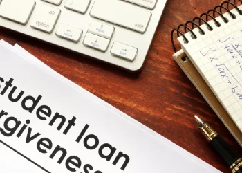 How parents can plan for a child’s higher education when repaying loans