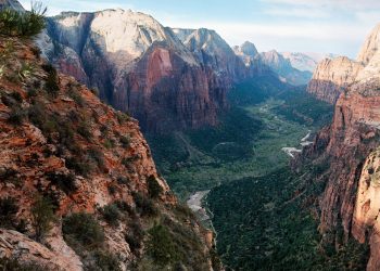 The Ultimate Guide To Experiencing Zion National Park