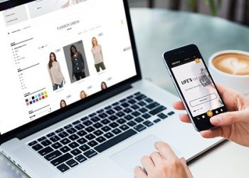 Buying clothes and accessories online: the advantages of doing so