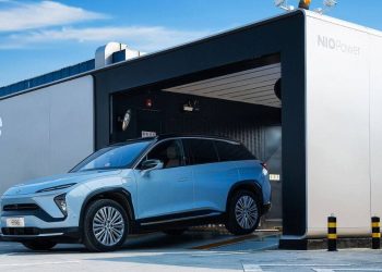 Electric Vehicle Battery Swapping System;Allows Drivers to Replace Depleted Packs Quickly With Fully Charged One