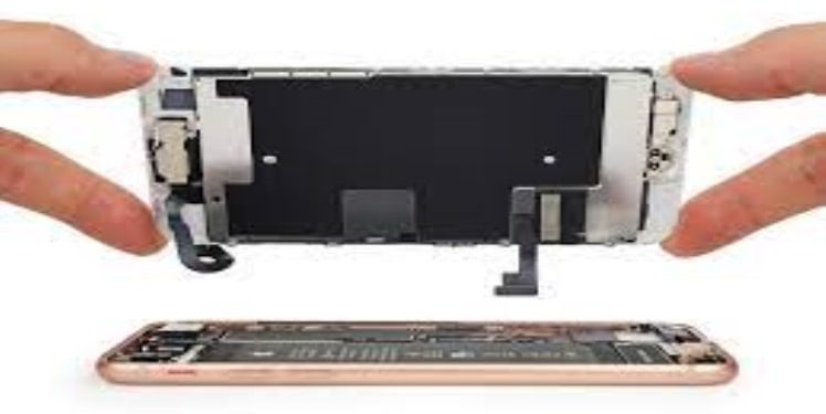 How to diagnose and repair a broken display on an iPhone