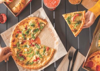 Pizza Delivery vs. Carryout – Which Is Faster?