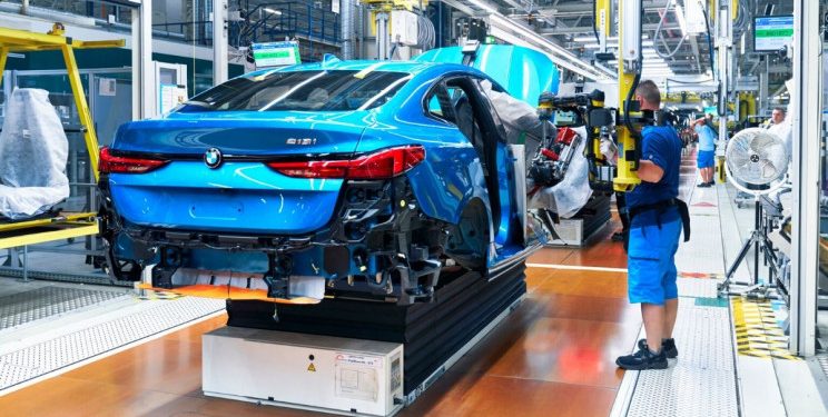 Artificial Intelligence in Automotive;Revolutionizing the Car Manufacturing Industry, Making It More Efficient and Faster