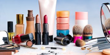 What Are Cosmetic Chemicals? How They Are Beneficial For Cosmetic Industry?