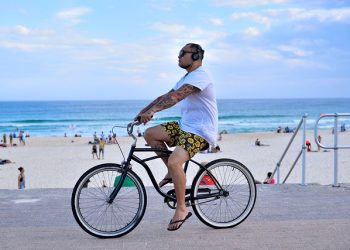 Cruiser Bikes Are the Way to a Smashin’ Summer Bod