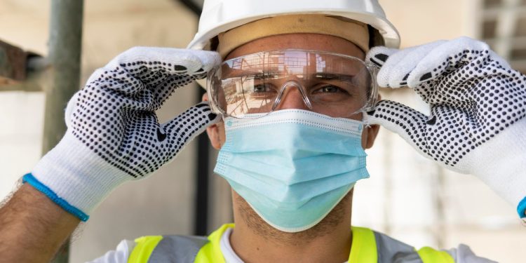 All About The Safety Glasses