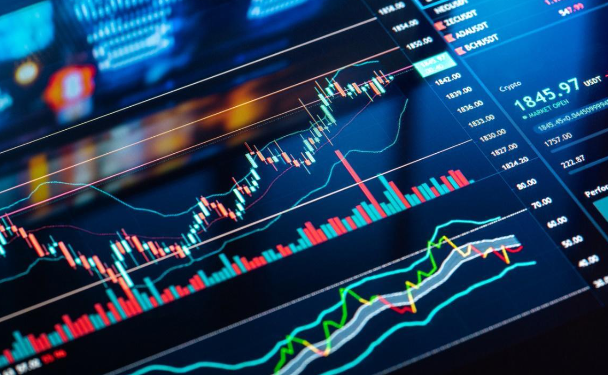 Statistics vs. applied statistics: What’s the difference?