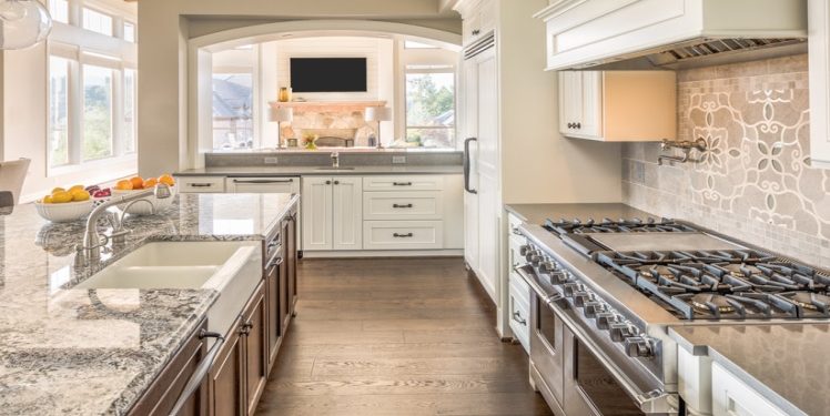 4 cleaning tips to keep your stove range hood running smoothly