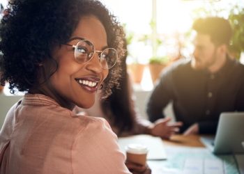 The benefits of becoming a social worker