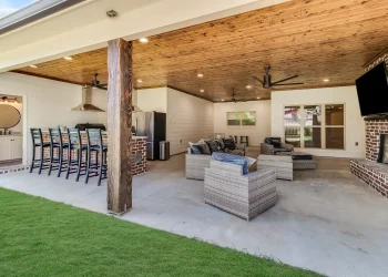 Expert Tips for Designing and Building Your Dream outdoor kitchen Houston