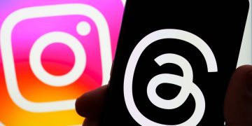 Experiencing Personalized Social Media with Threads